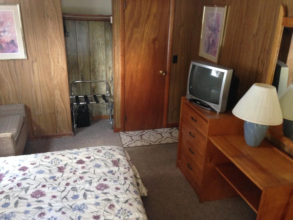 Amber Lantern Motel Lake George Habitación foto