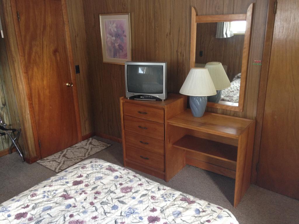 Amber Lantern Motel Lake George Habitación foto